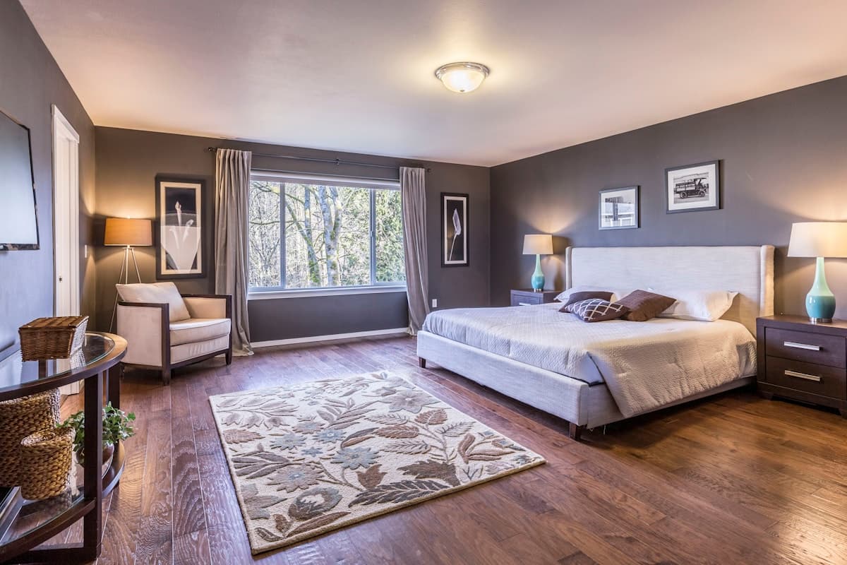 Contemporary Bedroom